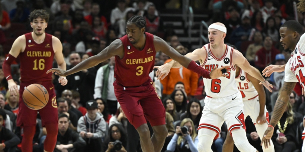 Cavs hold off Bulls 103-102 to end three-game skid