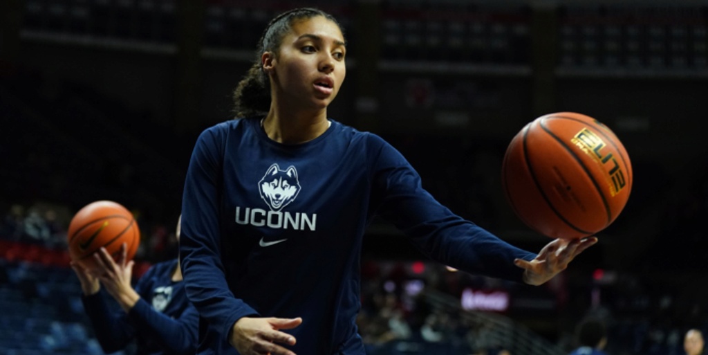 Fudd, Auriemma return as UConn finally gets healthy after rough stretch