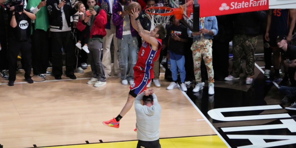 Mac McClung soars to slam dunk title at All-Star Saturday