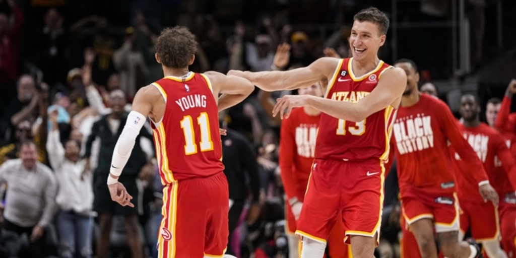Trae Young's buzzer-beating jumper lifts Hawks past Nets 129-127
