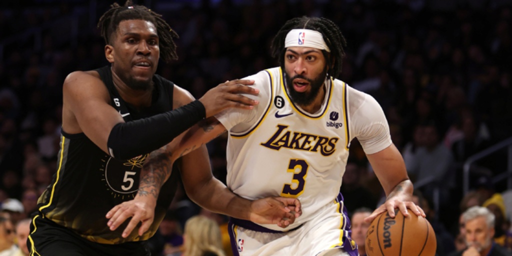 Anthony Davis leads Lakers past Warriors in Steph Curry’s return