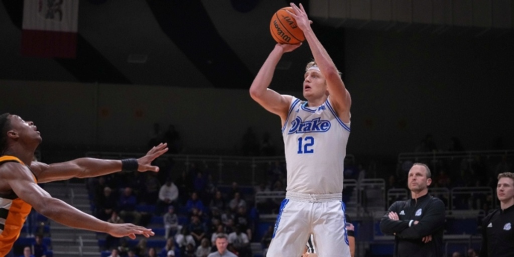 Drake’s DeVries among 7 under-the-radar March Madness stars