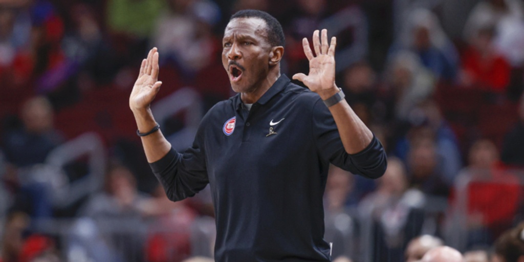 Dwane Casey steps down as Pistons coach, will join front office
