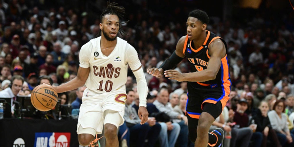 Garland scores 32, Cavs beat Knicks 107-90 to even series