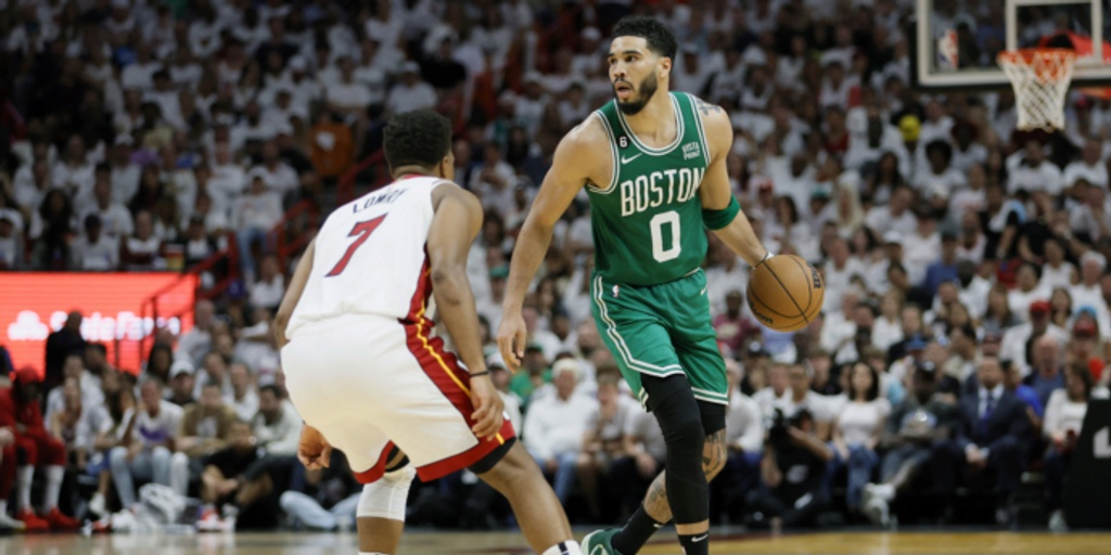 Tatum scores 34, Celtics stave off elimination by topping Heat 116-99