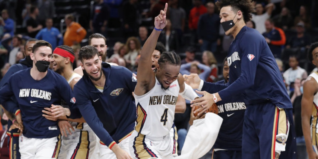 Graham's 61-footer at the buzzer leads Pelicans past Thunder