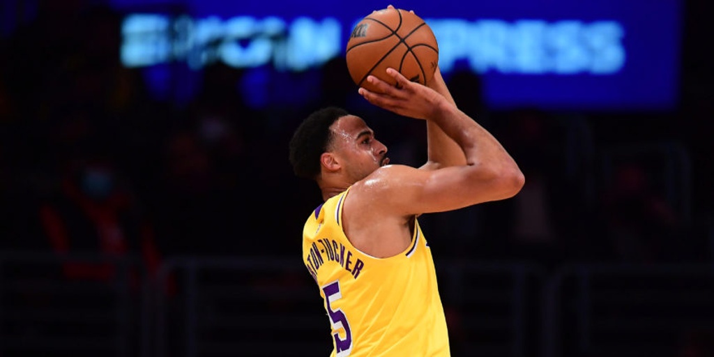 Lakers, Knicks, Raptors have talked three-team trade