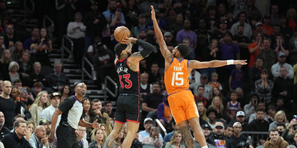 Gary Trent Jr. scores 42 points, Raptors hold off Suns