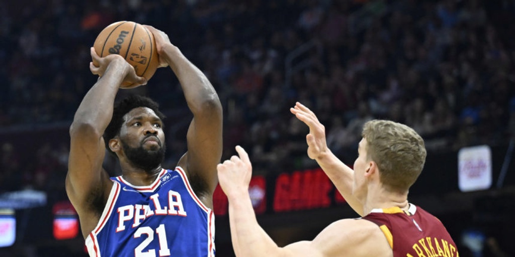 Embiid has 35 points, 17 rebounds as 76ers beat Cavs 118-114