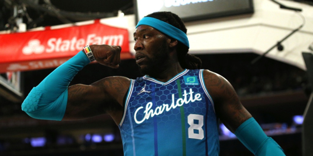 Free agent Montrezl Harrell inks two-year deal with 76ers