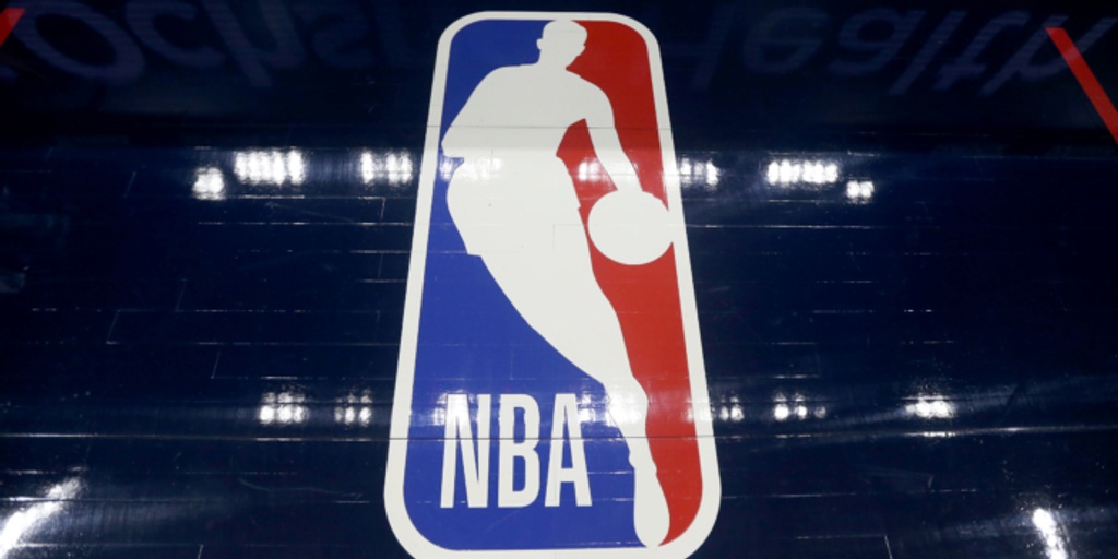 NBA promotes four G League referees to 2022-23 officiating staff