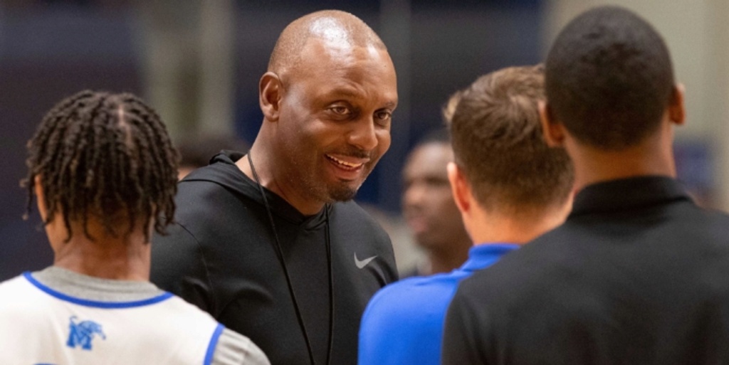 Memphis finalizes extension with coach Penny Hardaway