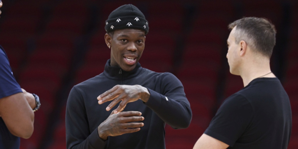 Lakers' Dennis Schröder out at least 3 weeks after thumb surgery