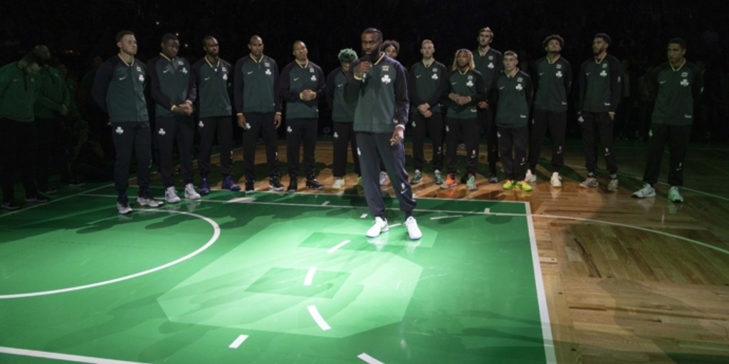 Celtics honor Bill Russell prior to season opener vs. 76ers