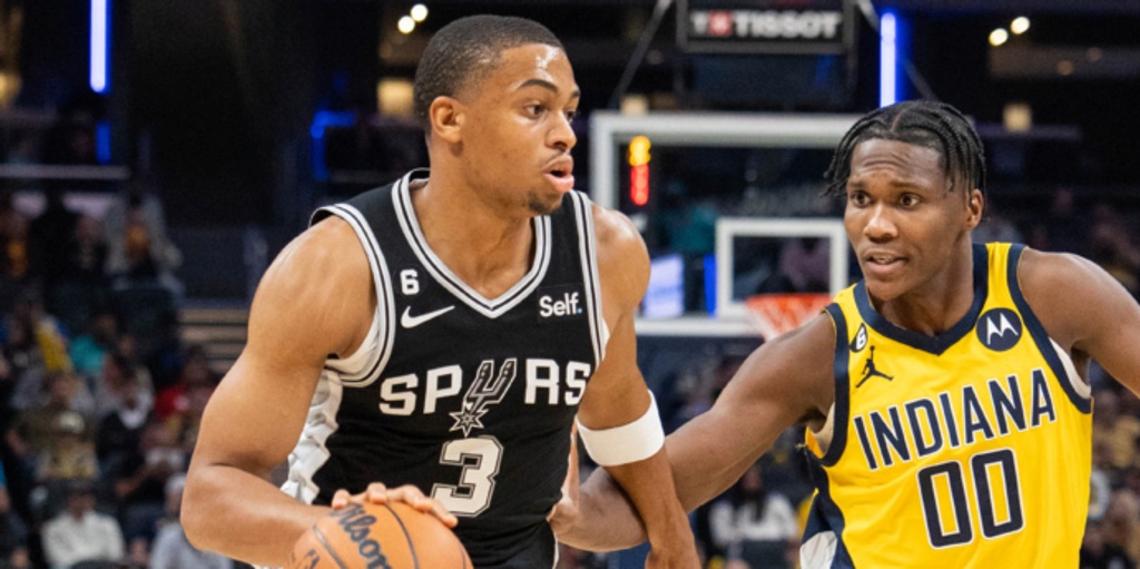 Spurs hold off final-minute flurry to beat Pacers 137-134