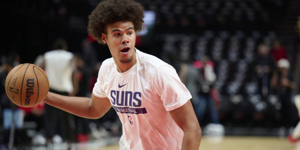 Suns forward Cam Johnson injures knee, could miss extended time