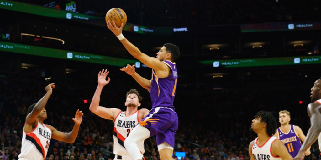 Booker, Paul lead Suns to blowout win over Blazers 102-82