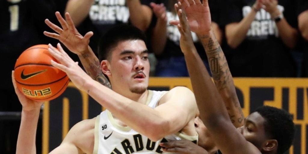 Edey records another double-double, Purdue beats Milwaukee