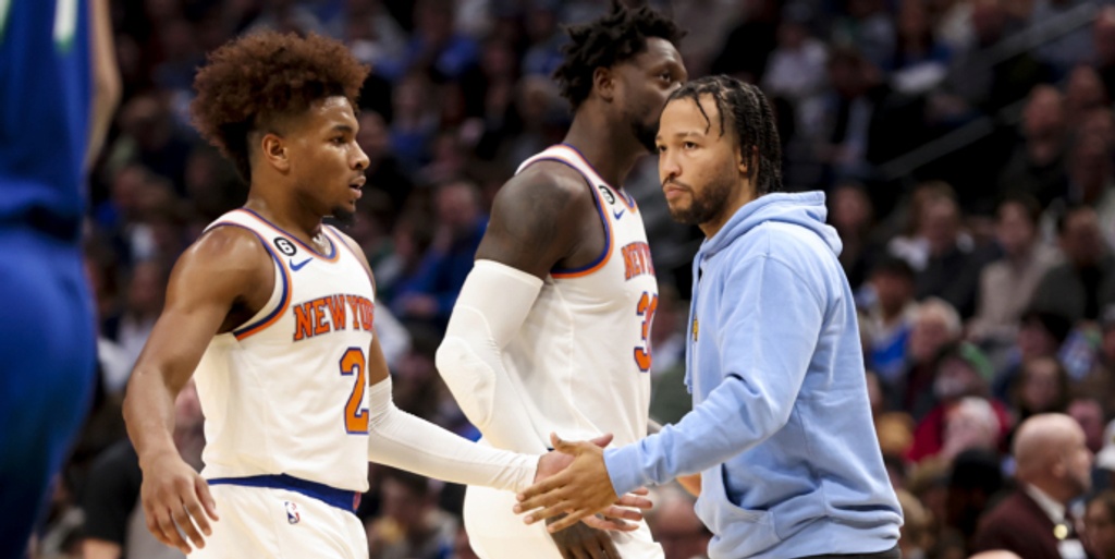 Knicks' Jalen Brunson sits for Dallas reunion with sore hip