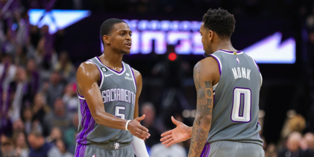 Monk scores 33, hits winning free throw as Kings top Nuggets