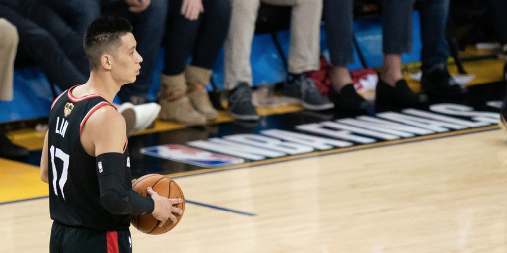 Jeremy Lin working out with G League squad, waiting for NBA call