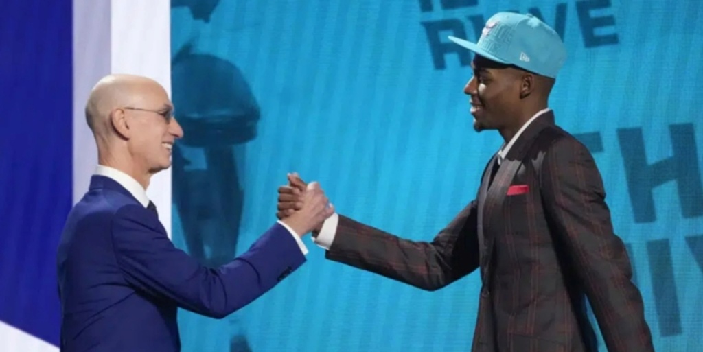 Hornets select Brandon Miller with the No. 2 pick in NBA Draft