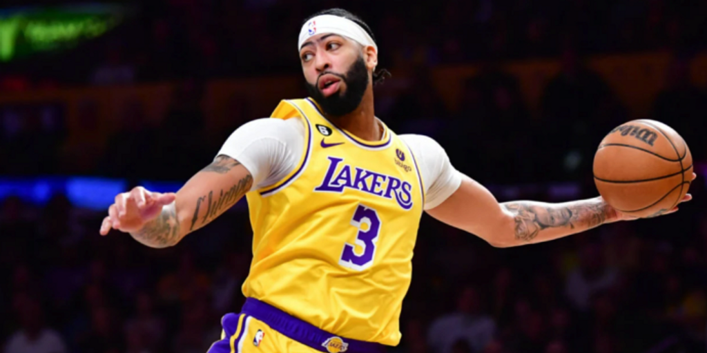 Anthony Davis signs three-year, $186 million extension with Lakers