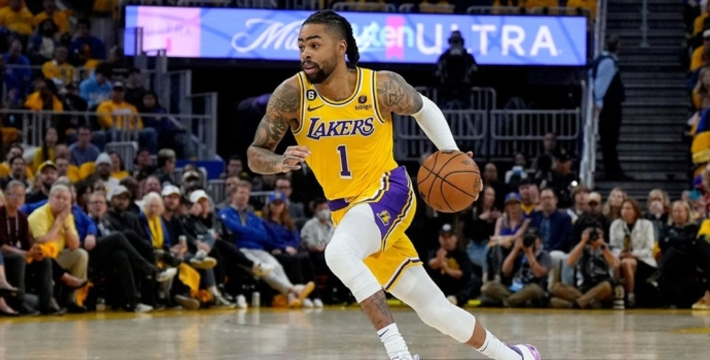 Lakers' D'Angelo Russell on NBA trade rumors: 'I don't care, at all'