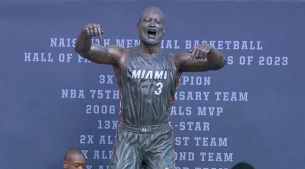 Heat unveils ‘Dwyane Wade’ statue in Miami