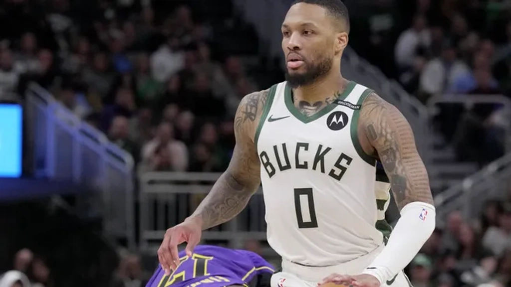 Bucks’ Damian Lillard Diagnosed with Deep Vein Thrombosis, Out Indefinitely