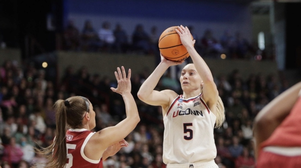 March Madness 2025: Paige Bueckers explodes as Elite Eight is set in women's bball