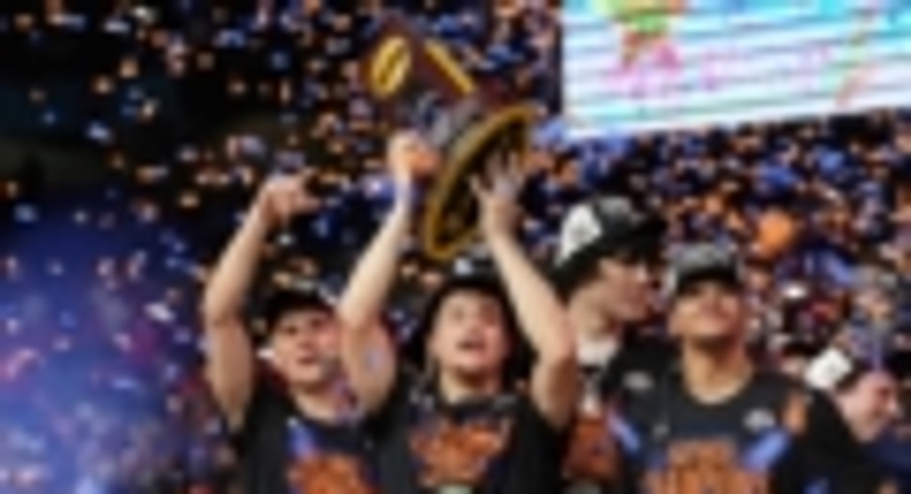 Florida clinch third NCAA title overall with comeback win over Houston