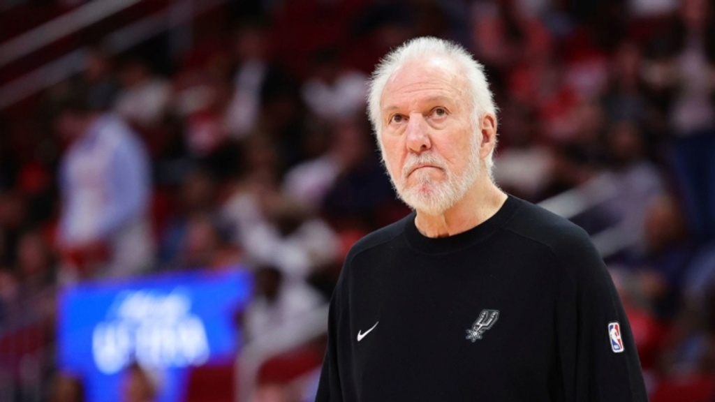 Gregg Popovich steps down as Spurs head coach, transitions to president of basketball operations
