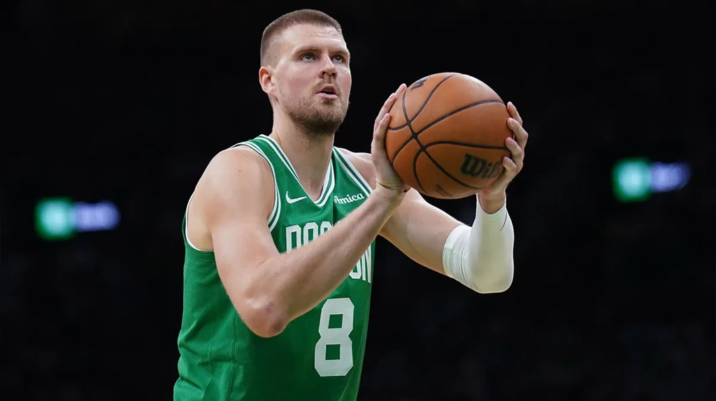 Kristaps Porzingis traded to Hawks in strategic three-team deal