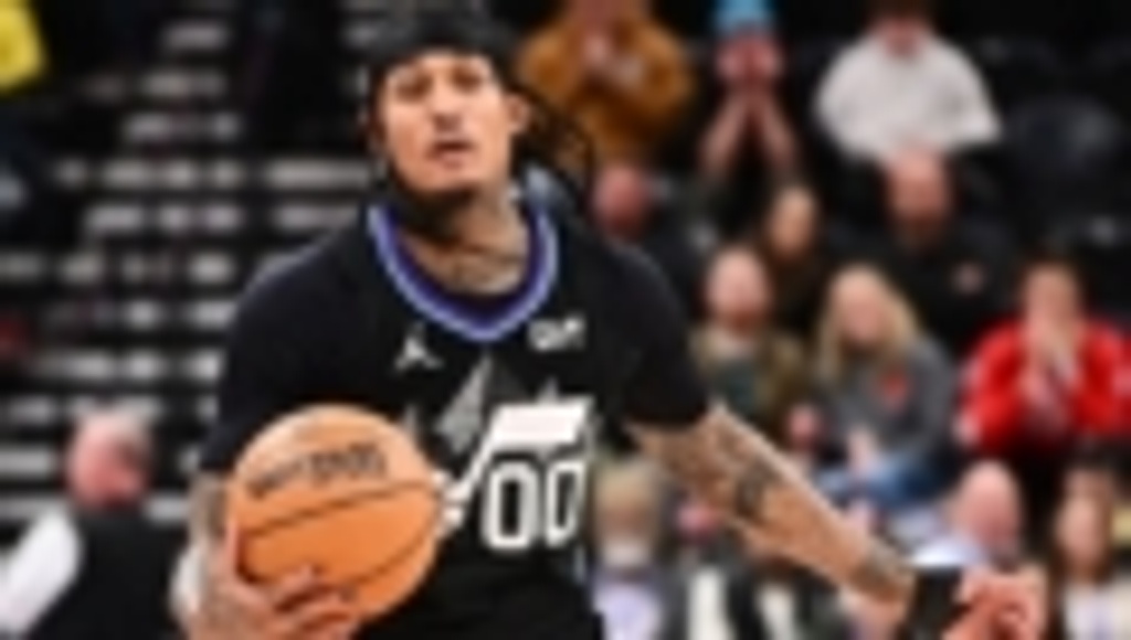 Knicks sign Jordan Clarkson, Guerschon Yabusele to bolster bench