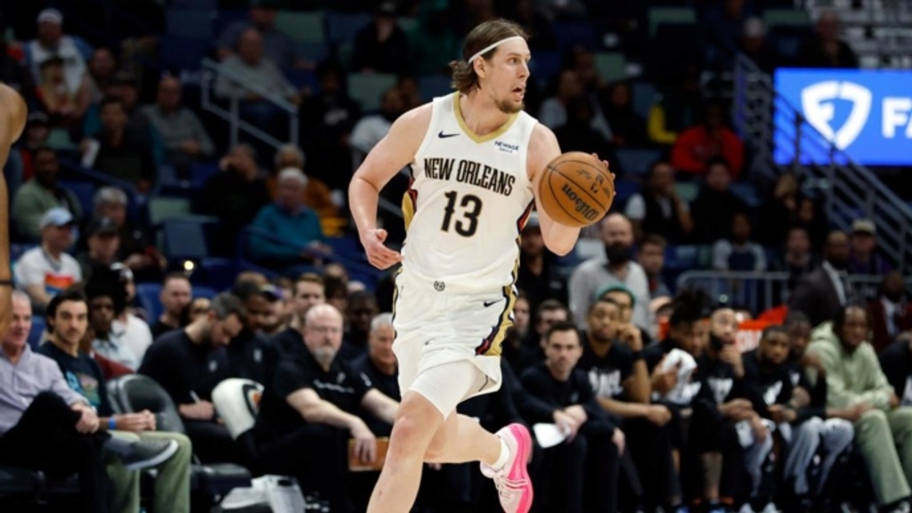 Spurs add veteran stretch big Kelly Olynyk in trade with Wizards