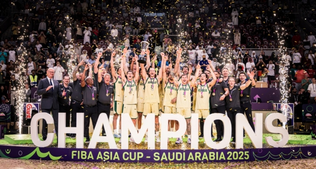 Australia edges China to rule FIBA Asia Cup once more