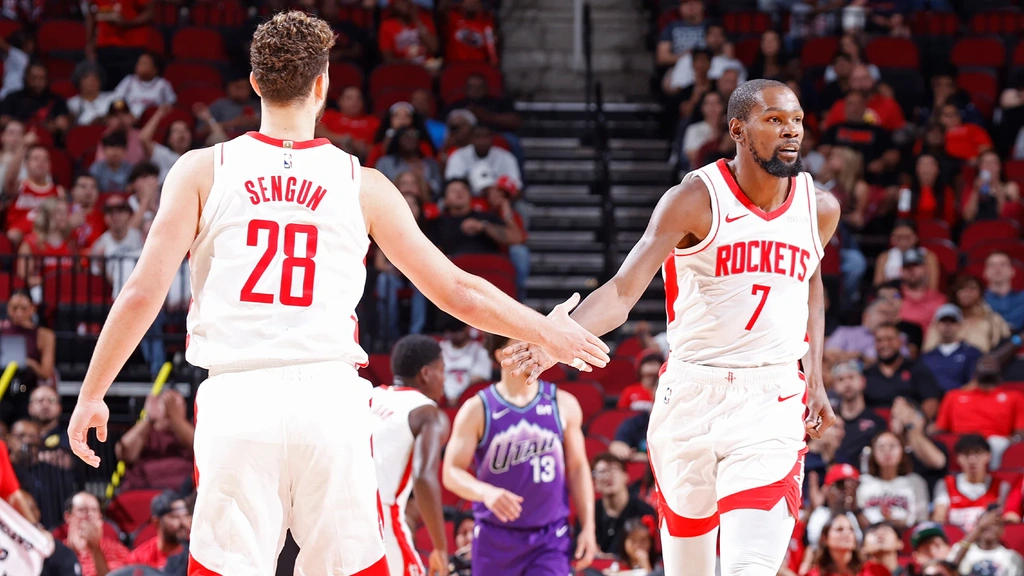 Rockets come in season with championship expectations with Kevin Durant