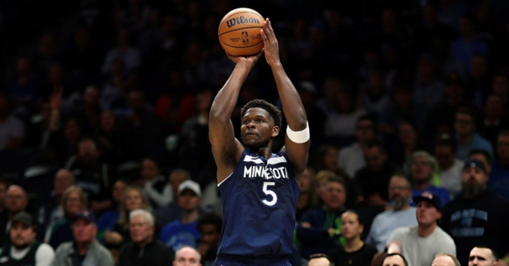 For Wolves to break through, Anthony Edwards must make an MVP-level leap