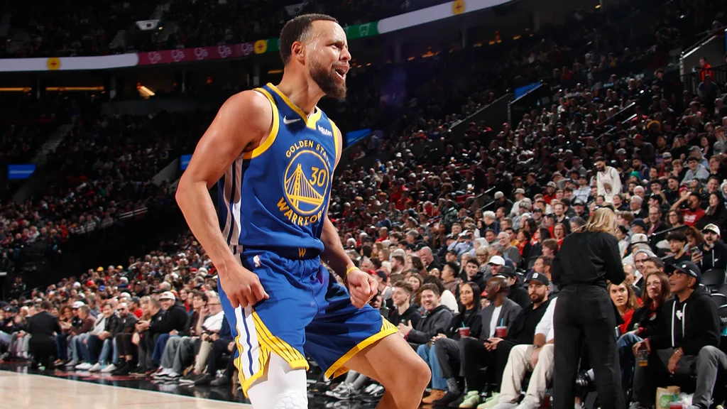 Stephen Curry passes Michael Jordan for most 40+ point games after turning 30