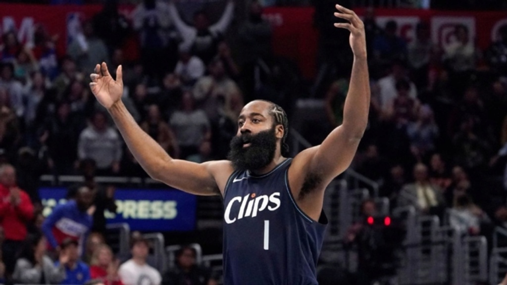 Clippers, James Harden to work on finding a trade before the trade deadline