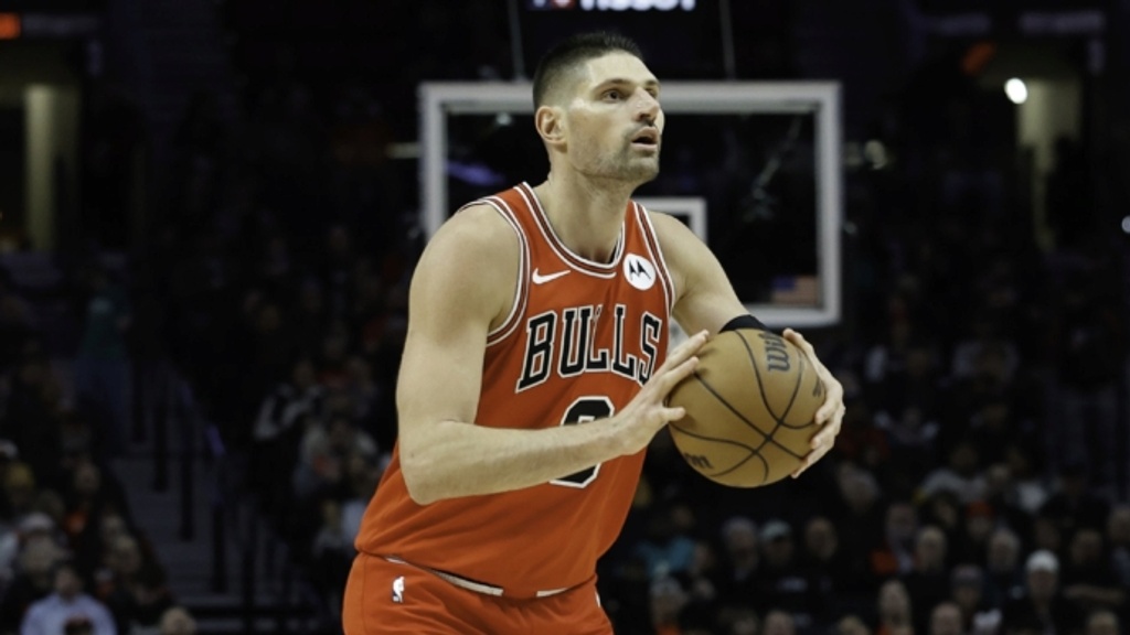 Celtics swap Anfernee Simons for Bulls’ Nikola Vucevic
