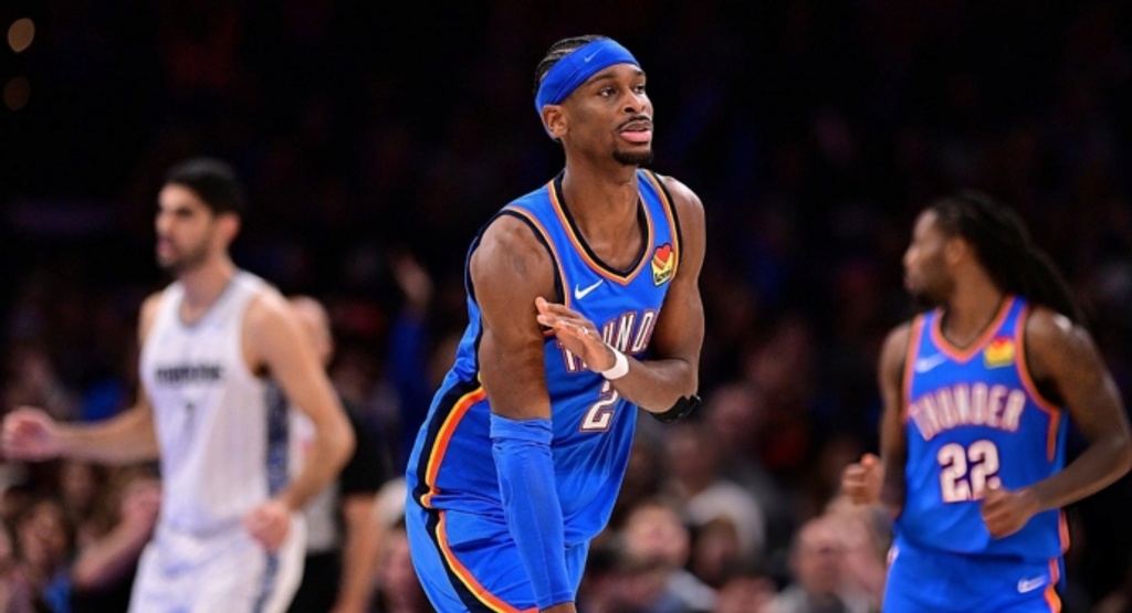 Thunder open title defense with history in sight