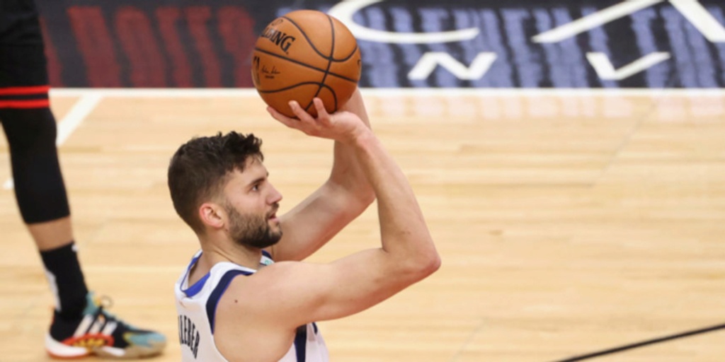 Mavs' facility to shut down with two positive tests, Kleber isolating