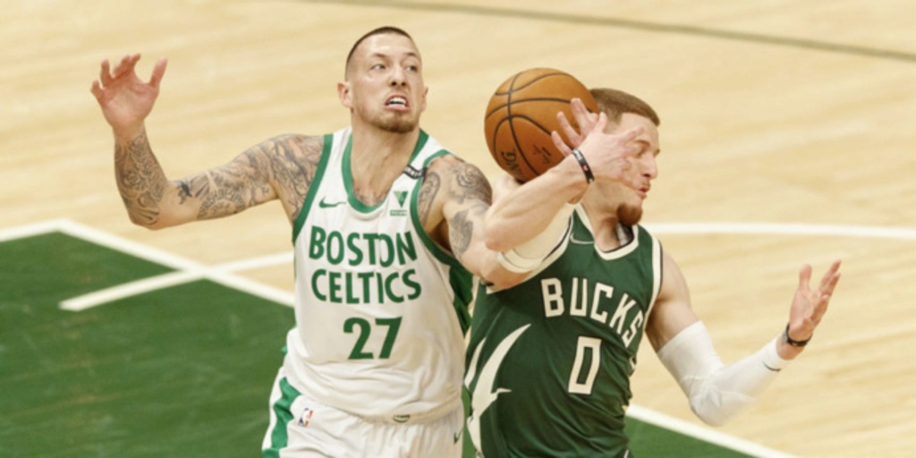 Bulls trade Mo Wagner to Celtics for Daniel Theis