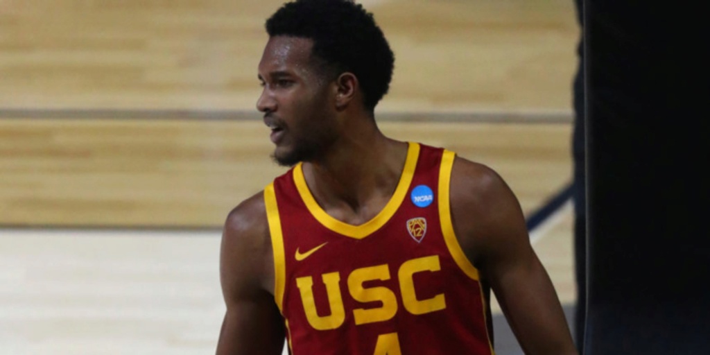 USC's Evan Mobley declares for NBA Draft