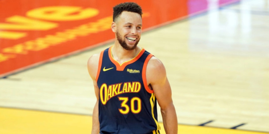 Curry credits conditioning for streak: 'You’re going to tire other guys out'