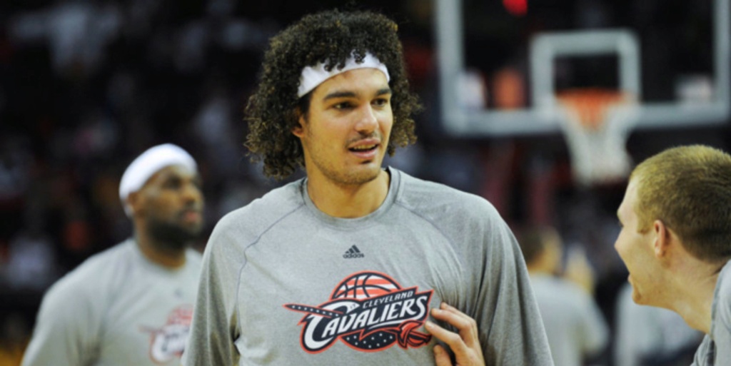 Anderson Varejão signs contract, returns to Cavs for end of season