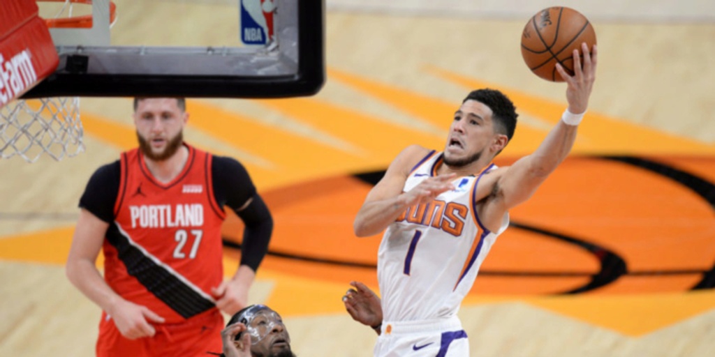 Devin Booker hits late free throws, Suns top Blazers despite Damian Lillard's 41