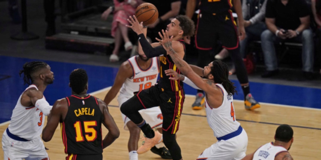 Trae Young hits runner with less than a second left to push Hawks past Knicks